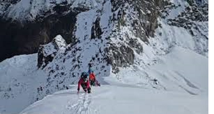 নেপালে ইয়ালুং রি পর্বতে তুষারধস: নিহত ৭,নিখোঁজ ৪ পর্বতারোহী